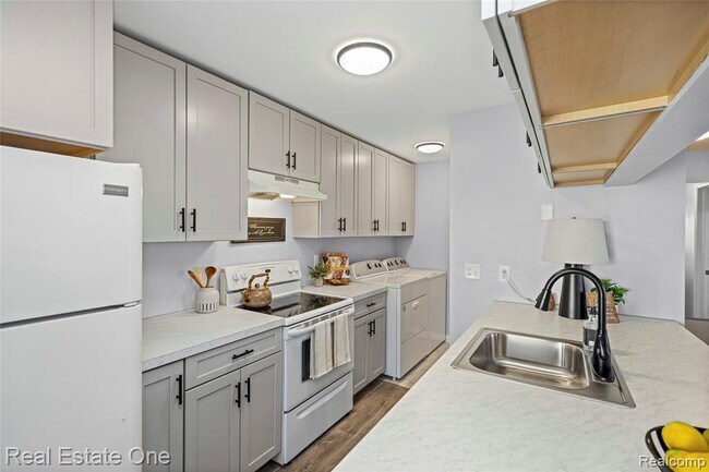 Building Photo - 2917 Rockford