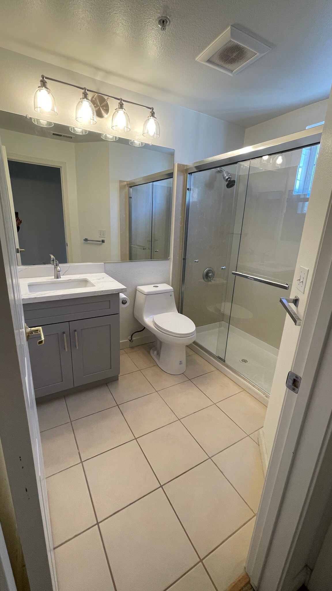 Building Photo - 2255 Showers Dr