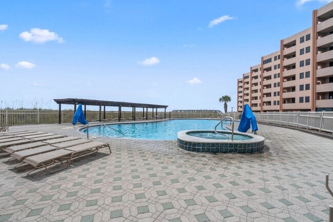 Building Photo - 500 Gulf Shore Dr