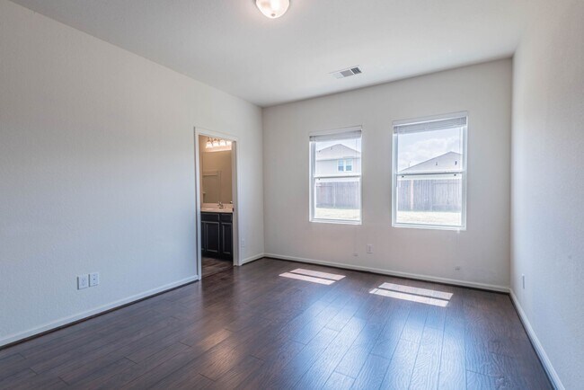 Building Photo - 1012 Blue Beech Ln