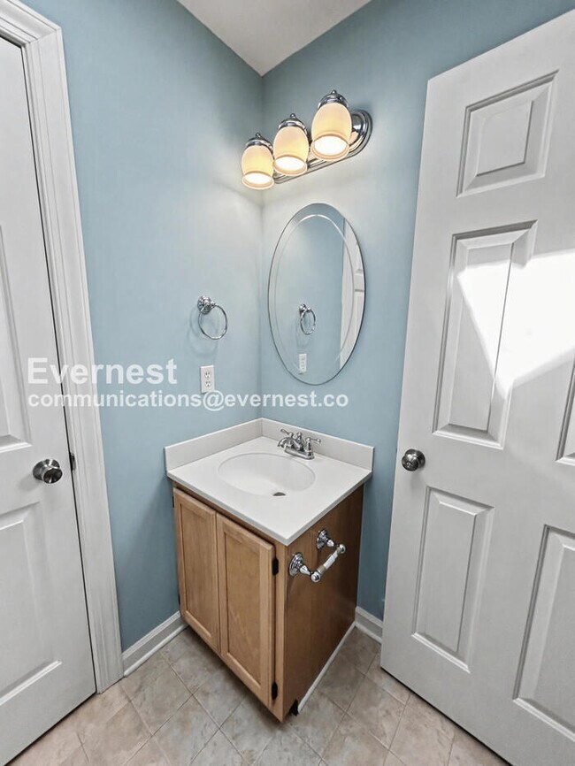 Building Photo - 3 Bed/2.5 Bath Home with Garage / Pet-Friendly / Coming Soon