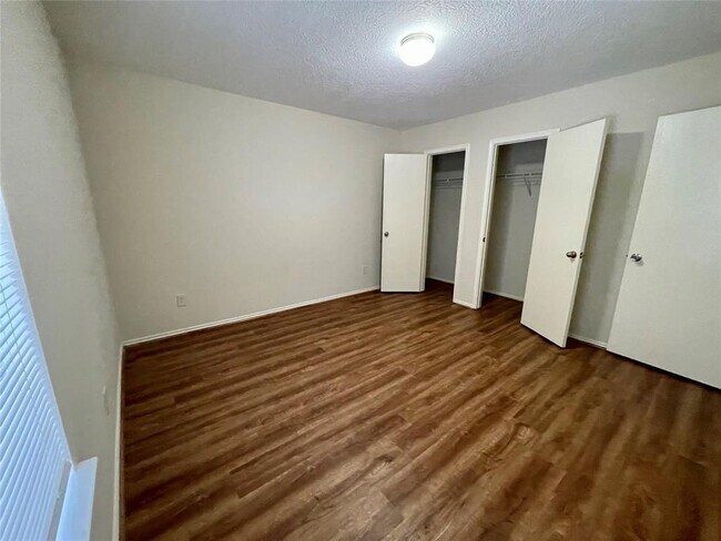 Building Photo - 7126 Durango Creek Ln