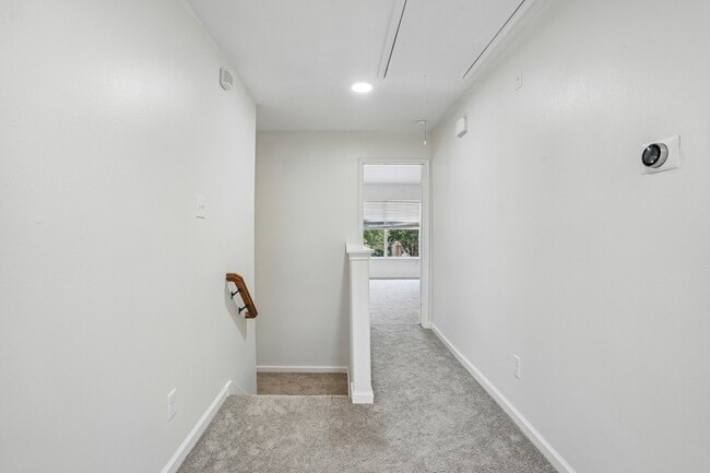Building Photo - 4419 Crossvine Ave
