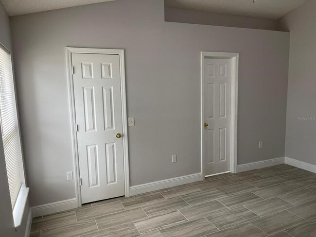 Building Photo - 1879 Laredo Dr