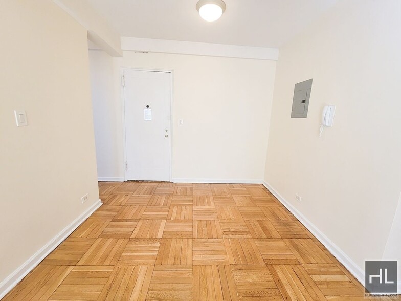 Building Photo - GRAND CONCOURSE