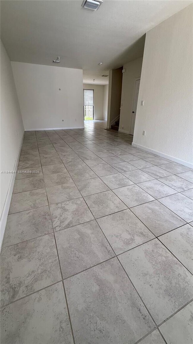 Building Photo - 11432 SW 252nd Ter