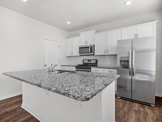 Building Photo - NO APPLICATION FEE IF APPROVED-Spacious 3-Bdrm 2.5 Bath Home in Woodruff/Reidville Area