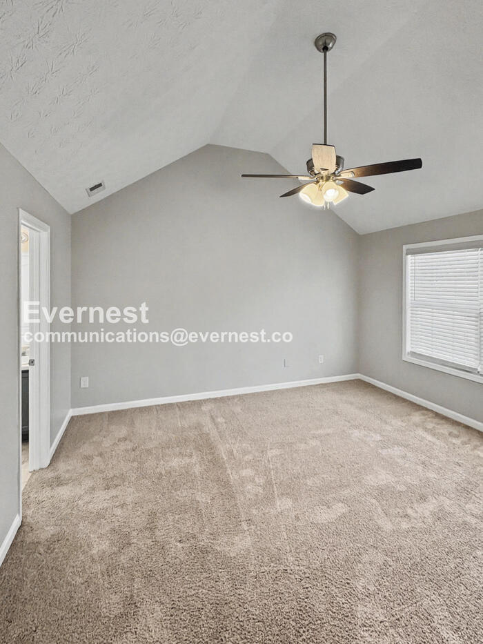 Building Photo - 1224 Morrow Dr