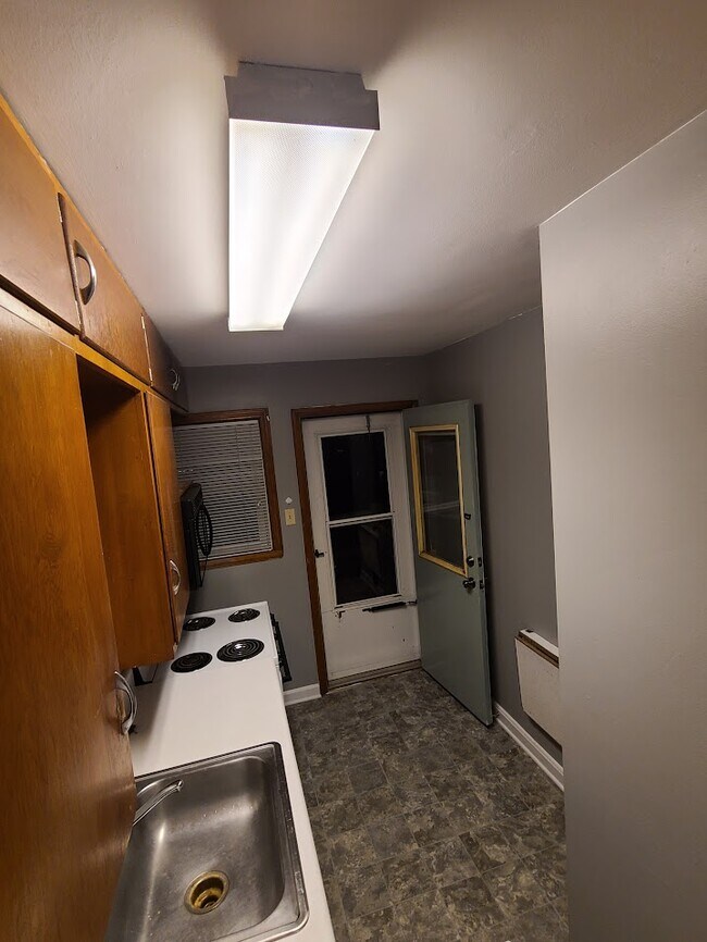 Building Photo - 1210 17th St