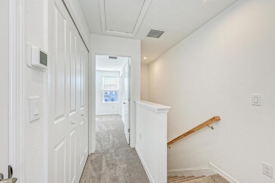 Building Photo - 6354 Fairmont Ln