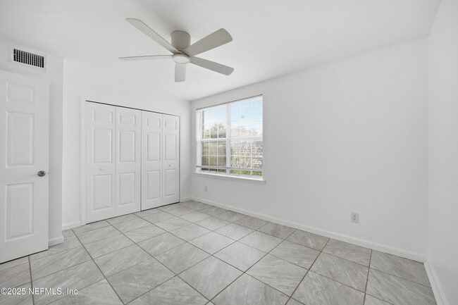 Building Photo - 4329 Plaza Gate Ln S