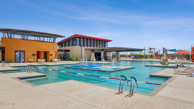 Building Photo - 13330 E Sunflower Ln