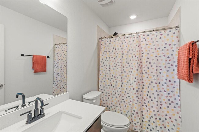 Building Photo - 705 Coyote Crk Wy