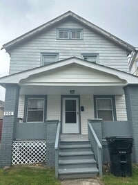 Building Photo - 3bd Single Cash Pay/Section 8