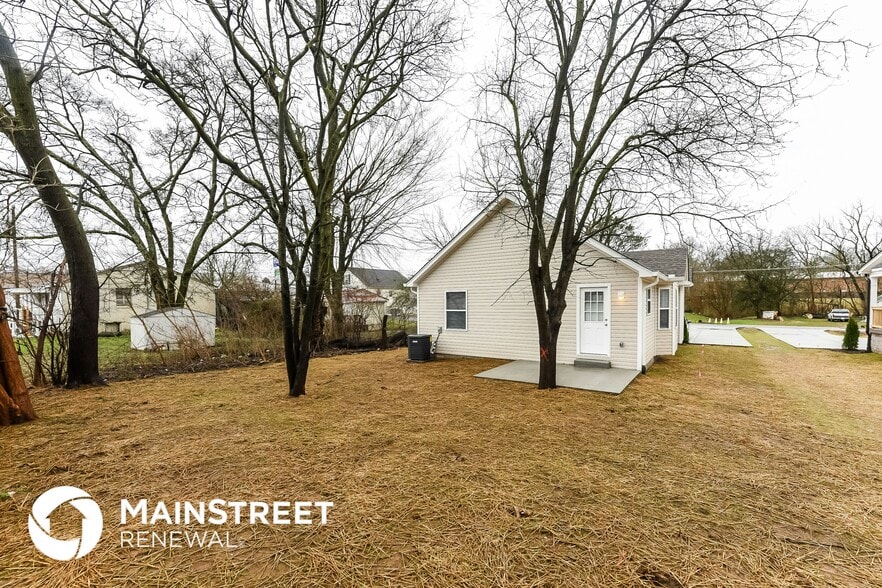 Building Photo - 122 W Hite St