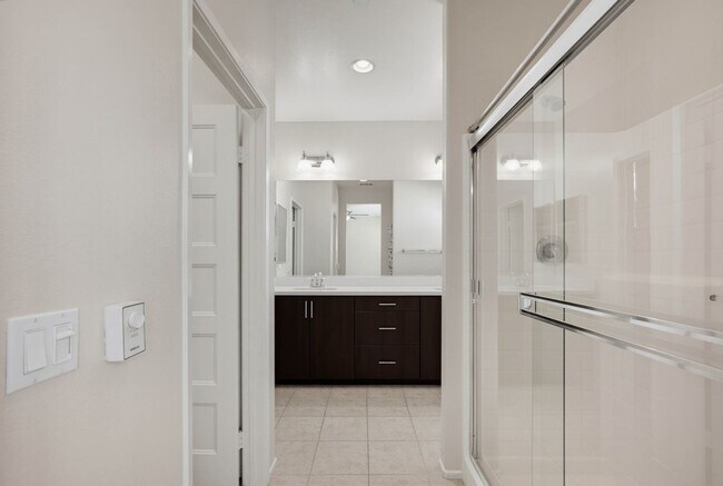 Building Photo - 42910 Avenida Amistad