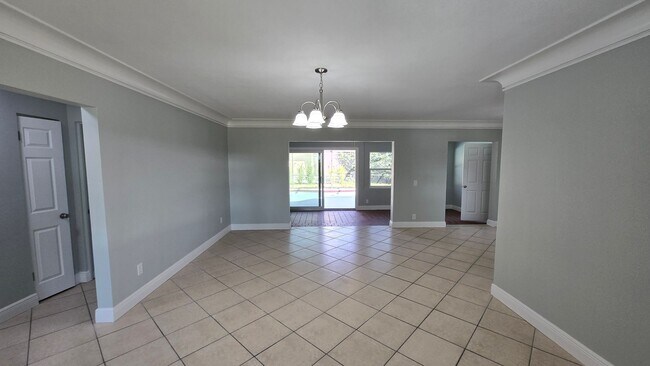 Building Photo - Four Bedroom Pool Home - Second Floor View of Manatee River