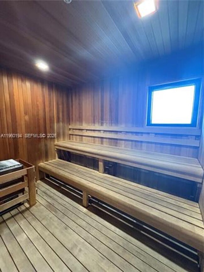 Building Photo - 7815 NW 104th Ave