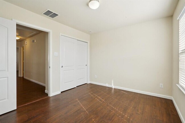 Building Photo - 2813 Bottiglia Wy