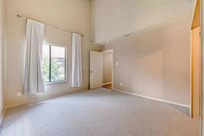 Building Photo - 2023 Gentryside Dr