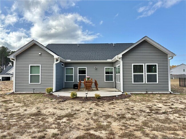 Building Photo - 67 Beacon Hl Rd