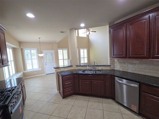 Building Photo - 28214 Helmsman Knolls Dr