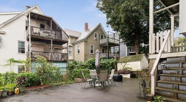 Building Photo - 24 Weld Hill St