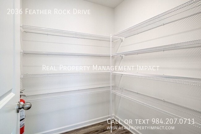 Building Photo - 2036 Feather Rock Dr