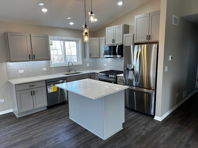 Building Photo - 317 Buena Terrace