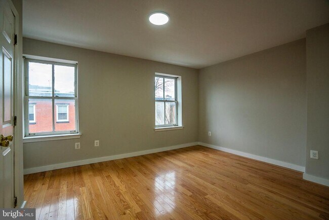 Building Photo - 1504 Swain St