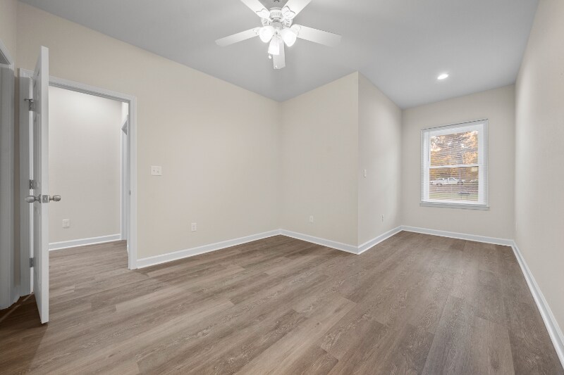 Building Photo - 165 Pebble Beach Pl