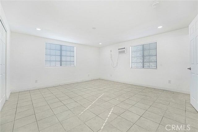 Building Photo - 400 W 109th St