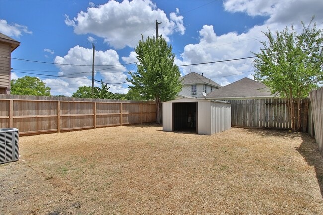 Building Photo - 9038 McGallion Rd