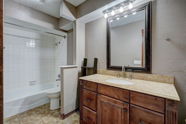 Building Photo - 13224 Marsh Ln