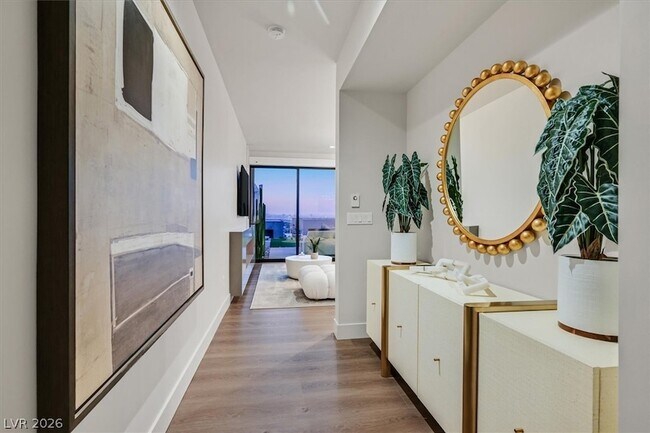 Building Photo - 807 Magnum Cliff Ct