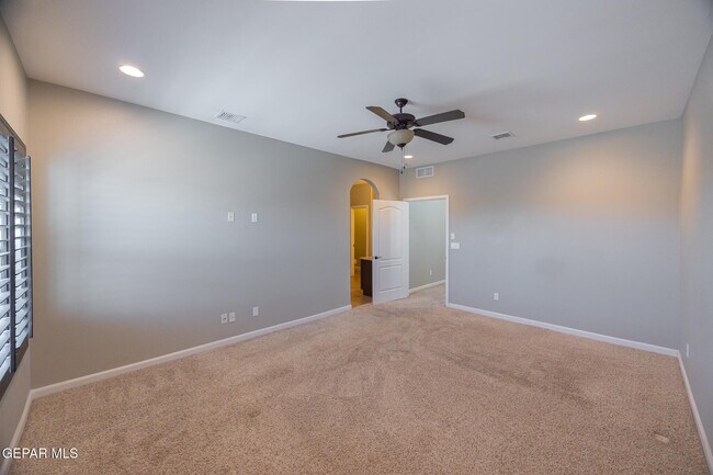 Building Photo - 12941 Immanuel Vista Dr