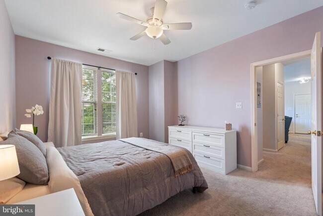 Building Photo - 12016 Amber Ridge Cir