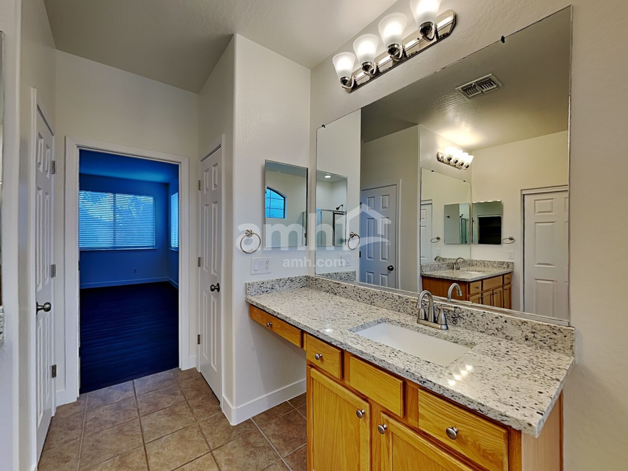 Building Photo - 5602 W Darrel Rd