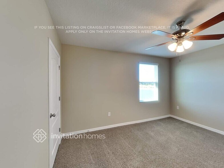 Building Photo - 15749 High Bell Pl