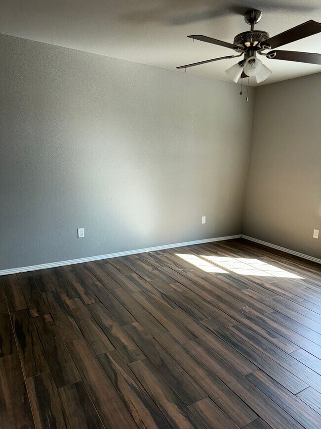 Interior Photo - Tulsa