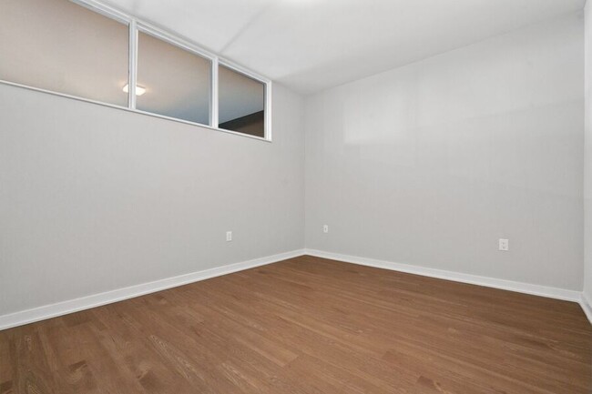 Building Photo - 1625 Eckington Pl NE