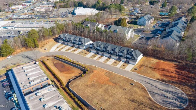 Building Photo - Four bedroom, 3.5 bath newly constructed townhome in Burlington