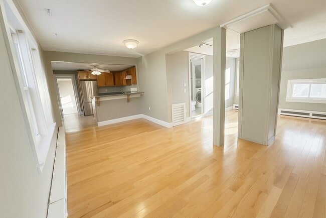 Building Photo - 133 Brattle St