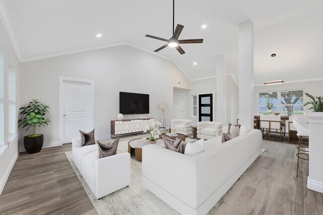 Building Photo - 14090 Waterview Dr