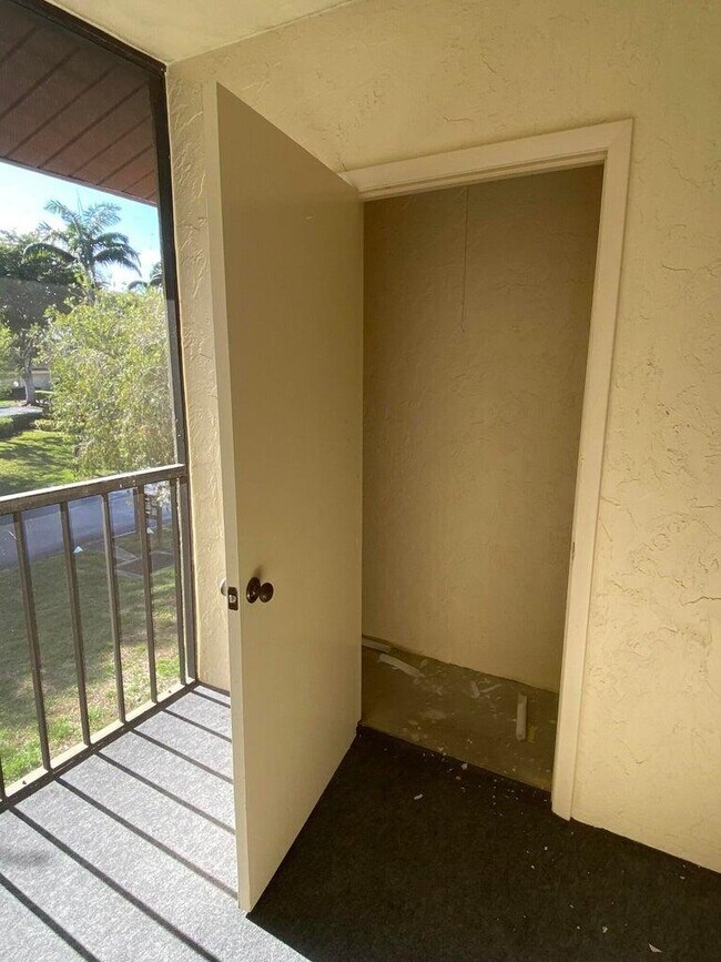 Building Photo - 4835 Sable Pine Cir