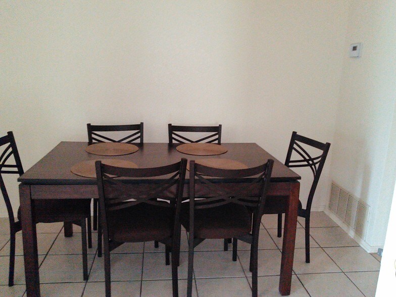 Building Photo - 4204 Alleeta Dr