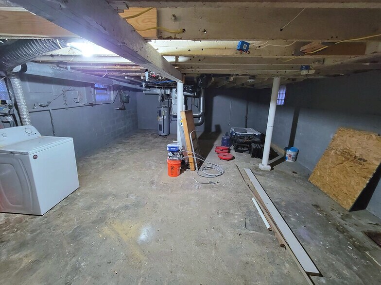 Building Photo - 2170 W 40th Pl