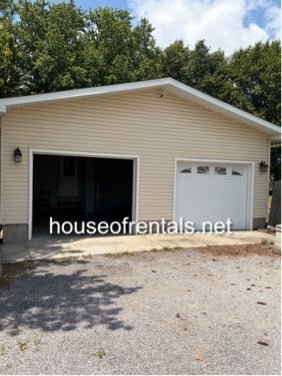 Building Photo - 1544 Cardinal Rd