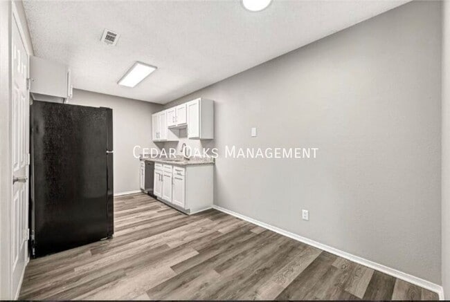 Building Photo - 4363 W Thrasher Dr