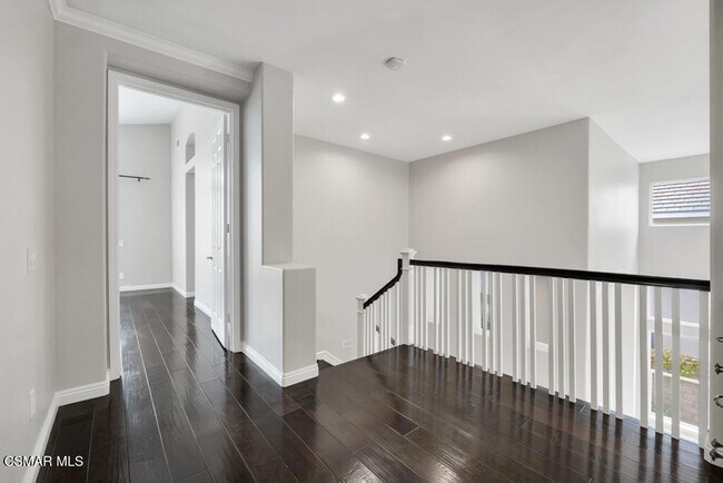 Building Photo - 6320 Ballantine Pl